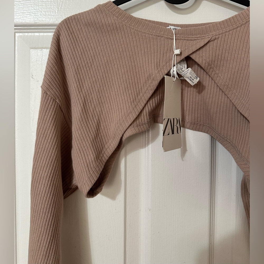 ZARA Ribbed Crop Cardigan - Picture 2 of 2